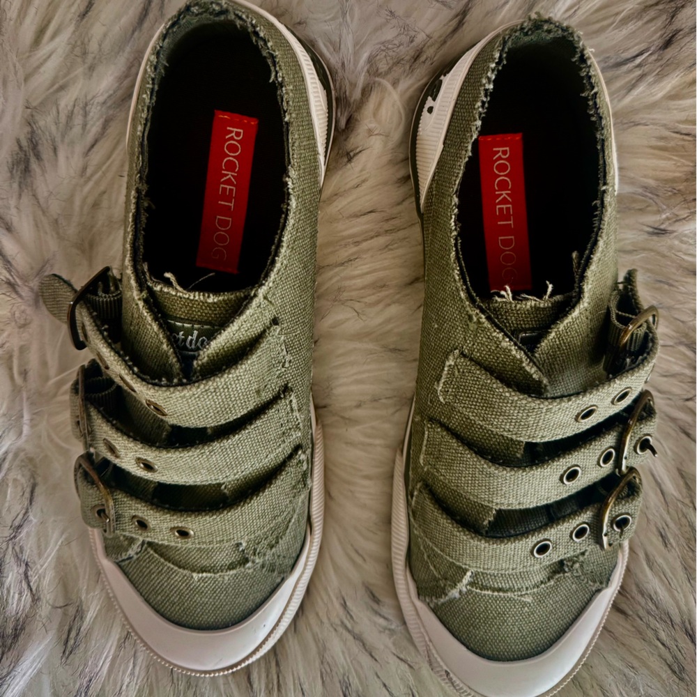 Rocket Dog Green Velcro Strap Sneakers